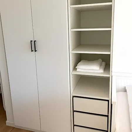 Mete - Stylish With Terrace Apartmán