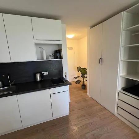 Mete - Stylish With Terrace Apartmán *
